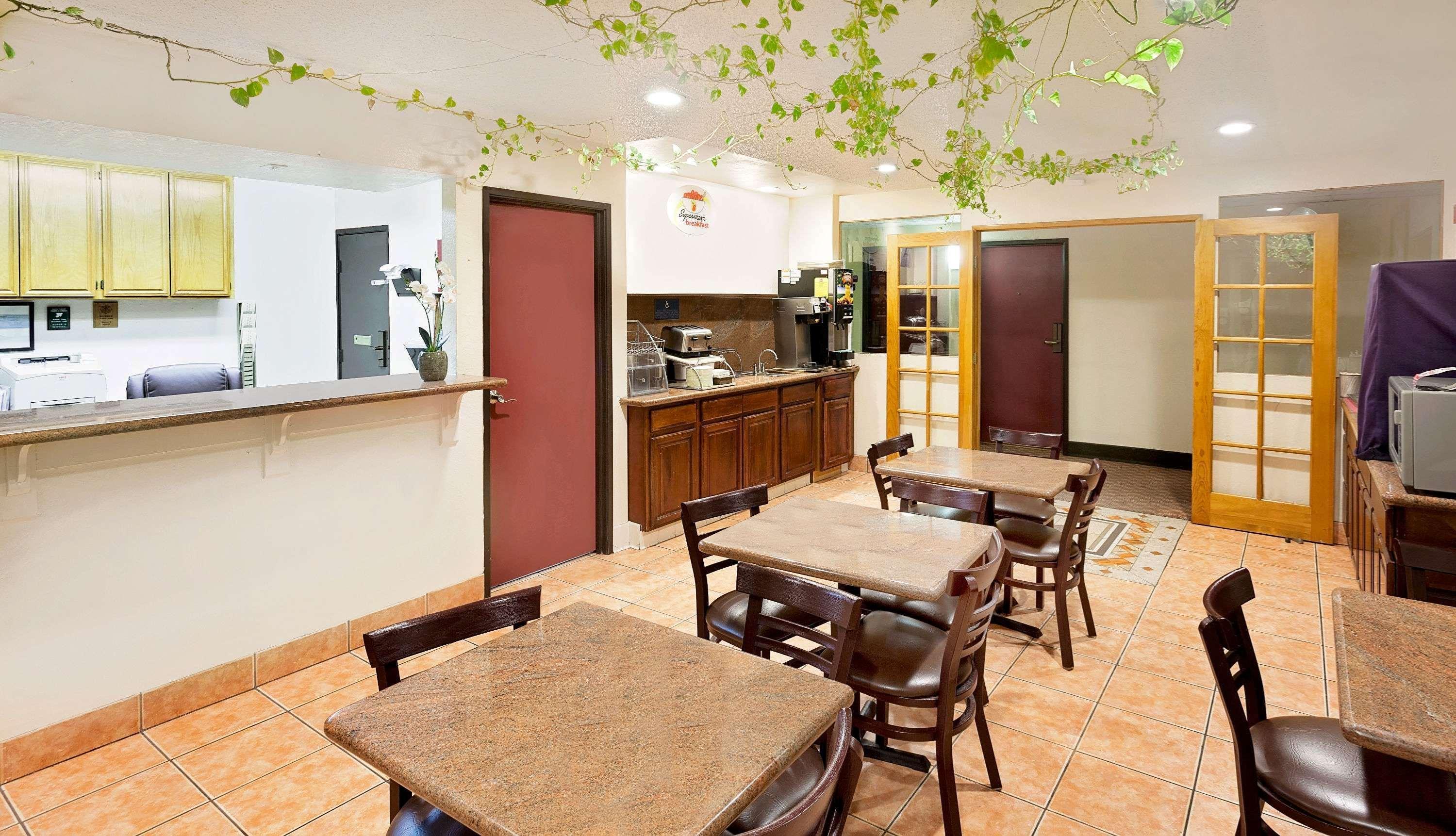 Super 8 By Wyndham Yucca Val/Joshua Tree Nat Pk Area Motel Yucca Valley Dış mekan fotoğraf