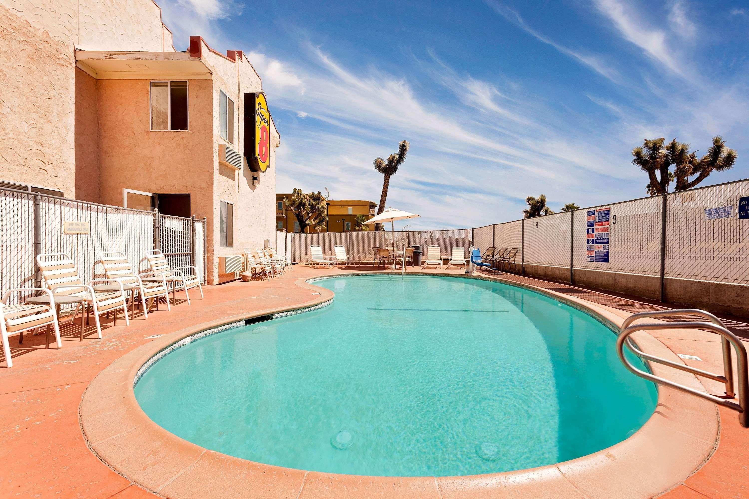 Super 8 By Wyndham Yucca Val/Joshua Tree Nat Pk Area Motel Yucca Valley Dış mekan fotoğraf